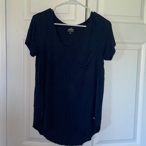 Hollister Navy blue t shirt